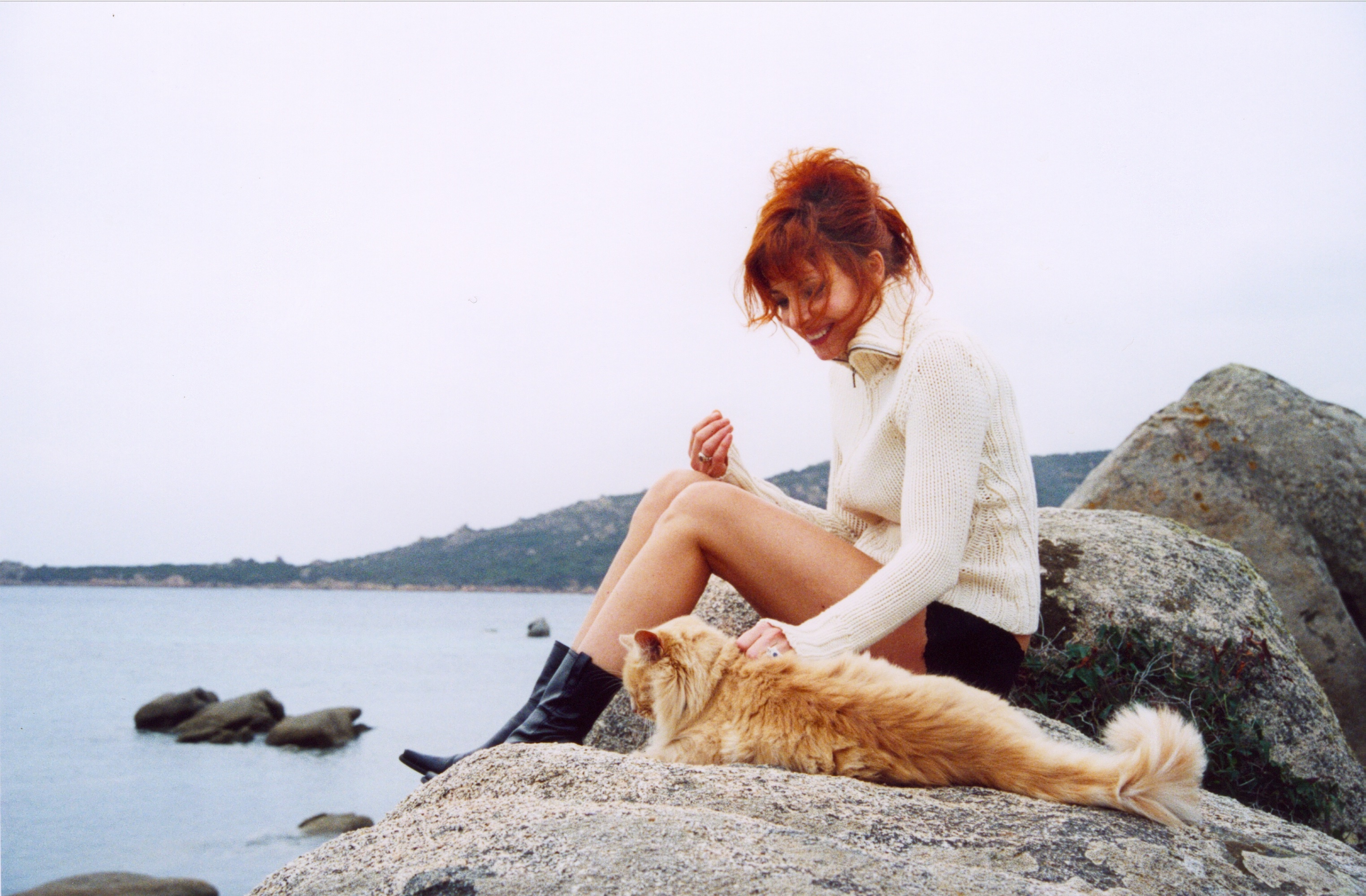 Résultat de recherche d'images pour "mylene farmer 2018"